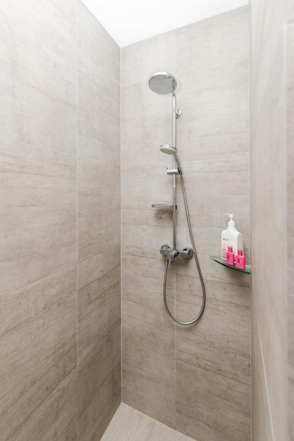 Sweet Magnolia 1 Or 2 Bedroom Suite St Kilda Cambridge With Complimentary Continental Breakfast Экстерьер фото