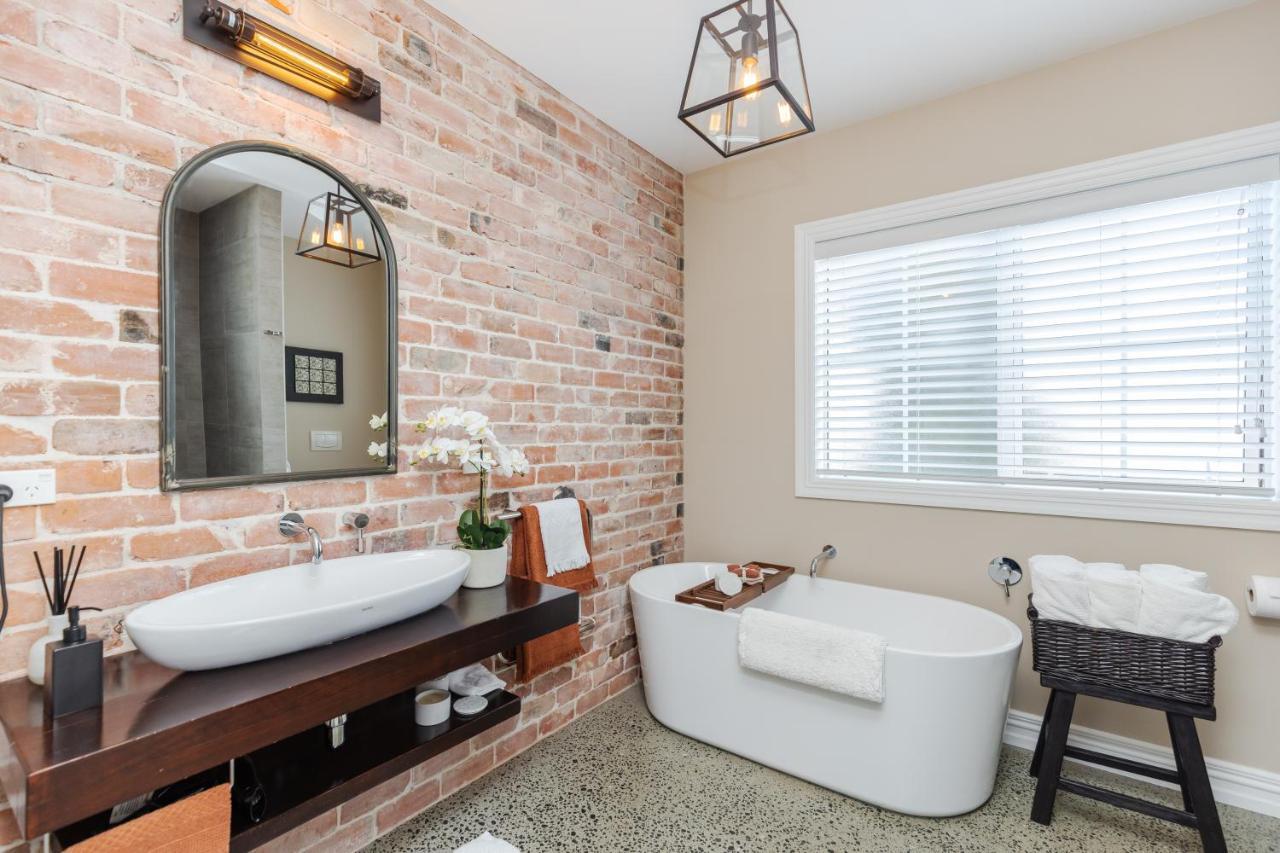 Sweet Magnolia 1 Or 2 Bedroom Suite St Kilda Cambridge With Complimentary Continental Breakfast Экстерьер фото