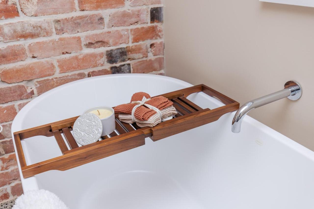 Sweet Magnolia 1 Or 2 Bedroom Suite St Kilda Cambridge With Complimentary Continental Breakfast Экстерьер фото