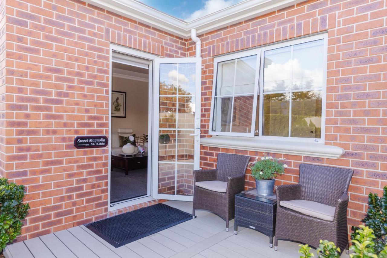 Sweet Magnolia 1 Or 2 Bedroom Suite St Kilda Cambridge With Complimentary Continental Breakfast Экстерьер фото
